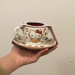 Hello kitty teacup and saucer